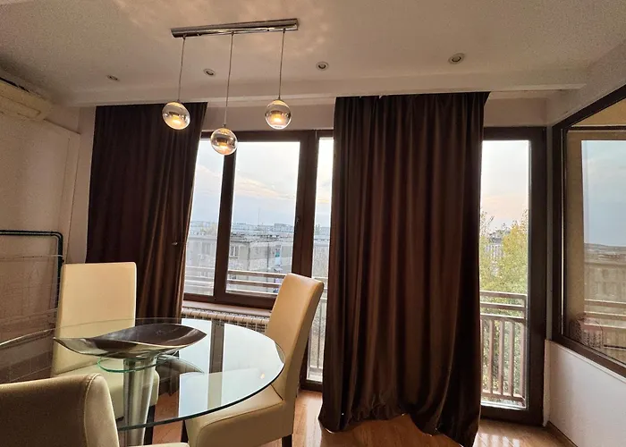 Executive Flat By Chr Luxury Apartment