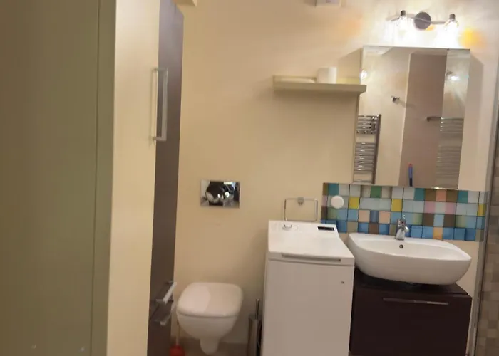 Executive Flat By Chr Luxury Apartment