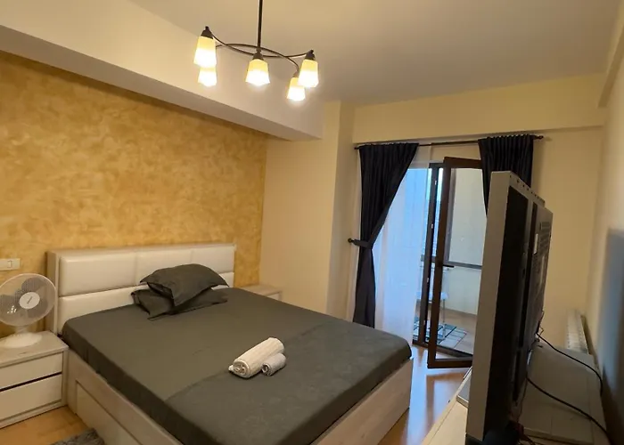 Executive Flat By Chr Luxury Апартаменти *