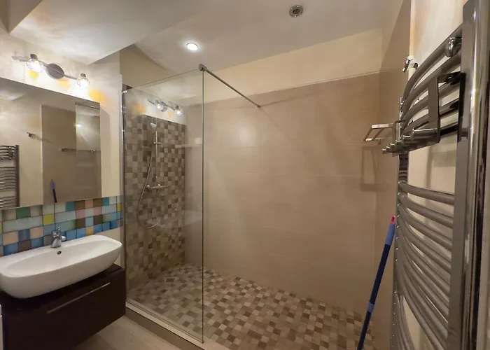 Executive Flat By Chr Luxury Διαμέρισμα *