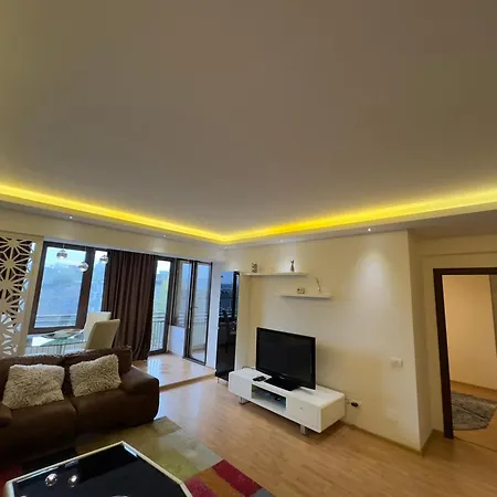 Executive Flat By Chr Luxury Apartament *